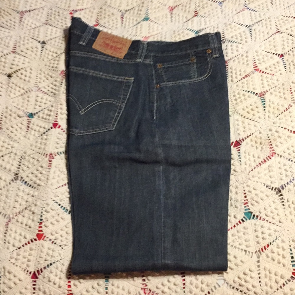 Levi’s 501 in dark blue 38x34